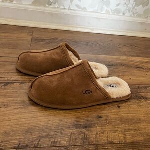 Ugg Scuff Slippers size 7